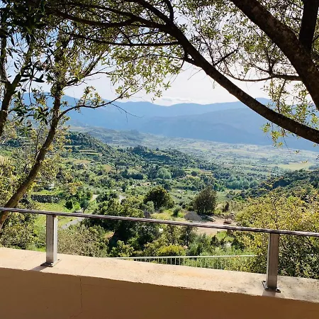 Rifugio Gorropu 팜스테이 *